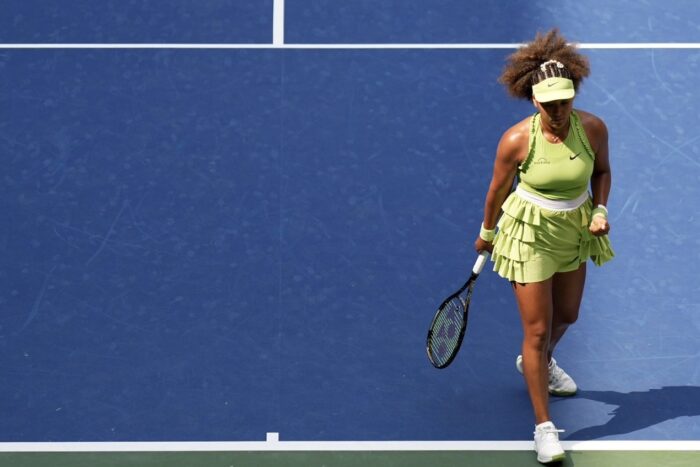 Naomi Osaka inceput ezitant pe zgura eliminata in primul tur la Madrid de Lucia Bronzetti