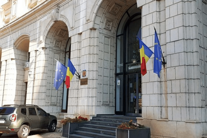 Ministerul Finanțelor cere prioritate absolută plății salariilor bugetarilor și a pensiilor Salarii si pensii in vizor Ministerul Finantelor a emis un