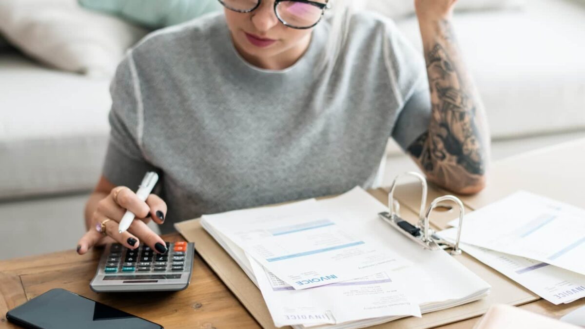 Care sunt metodele prin care românii își pot reduce legal taxele și impozitele? Top 5 metode prin care romanii isi pot reduce legal