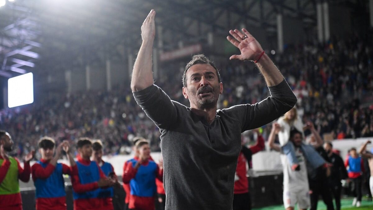 Marius Măldărăşanu îşi prelungeşte colaborarea cu FC Hermannstadt: "Staţi calmi" marius maldarasanu 2