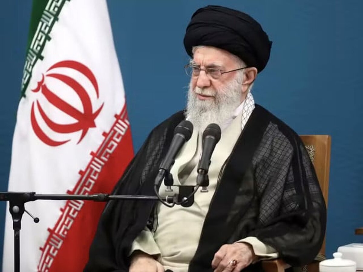 Ali Khamenei, liderul suprem al Iranului, este inamic al SUA și Israelului, dar este susținut de Gărzile Revoluționare