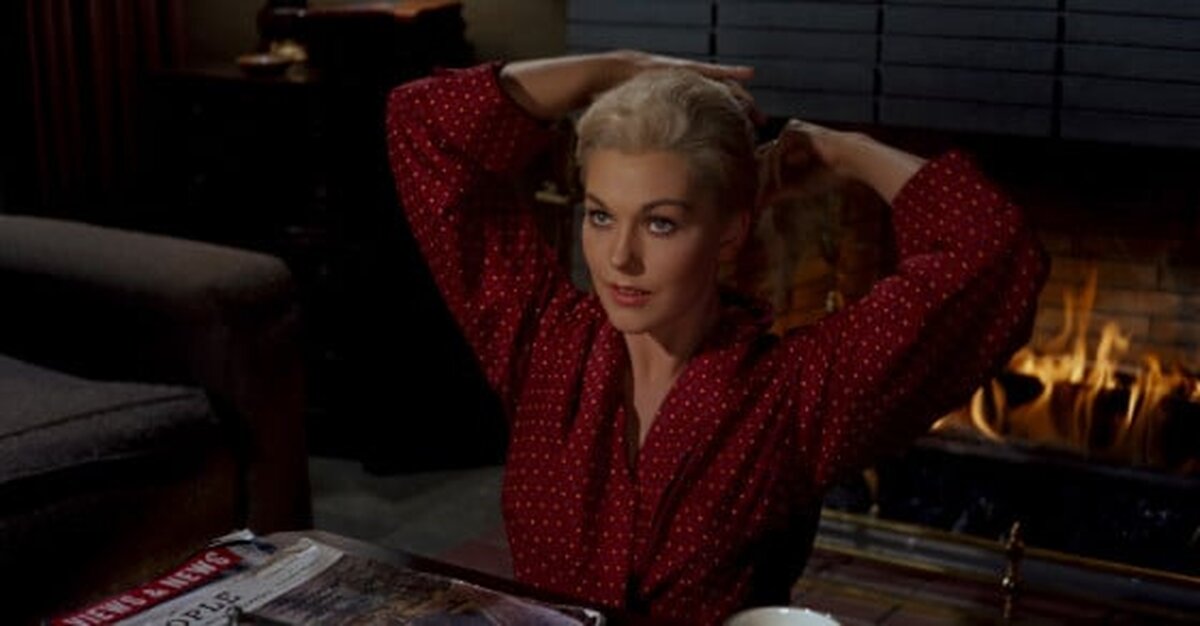 Actriţa americană Kim Novak, celebră pentru rolul din „Vertigo”, va primi Leul de Aur la Festivalul de Film de la Veneţia