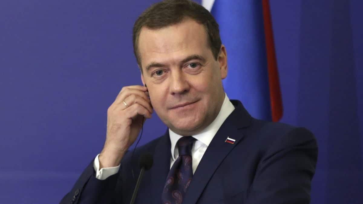 Războiul din Ucraina i-a consolidat imperiul de lux al lui Dumitry Medvedev, prin vile, iahturi și vinării