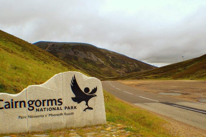 Misterioasa dispariție a bărbatului care a surprins „cea mai clară fotografie cu un OZN” fotografia ar fi fost realizata in timpul unei drumetii in cairngorms in 1990 foto globalnationalpa