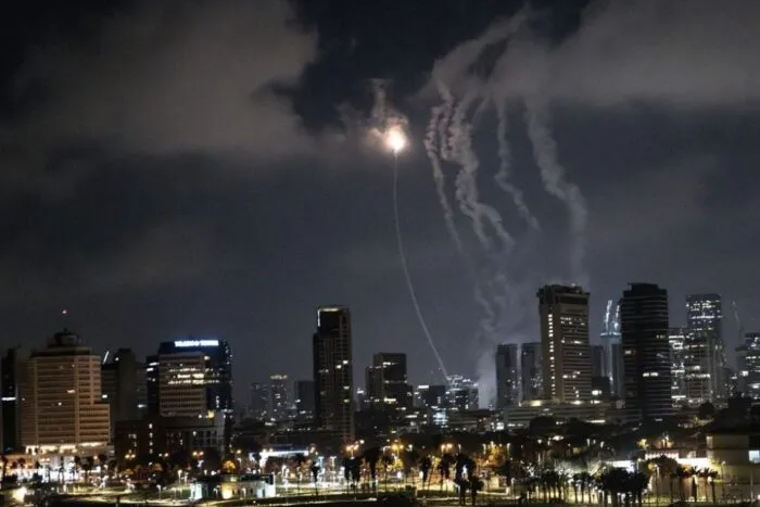 iran-ataca-israel-e1750222658879.jpg