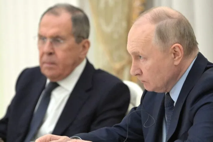 lavrov-si-putin-nu-vor-sa-termine-razboiul-din-ucraina-prea-curand-in-ciuda-asa-ziselor-negocieri-e1.jpeg