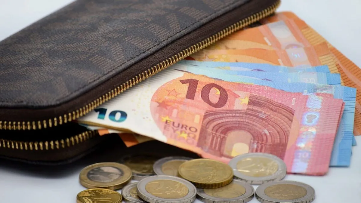 money-7325645_1280.jpg