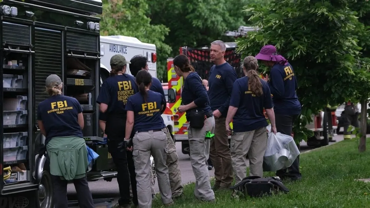 o-echipa-fbi-la-scena-unui-atac-din-colorado-imagine-cu-caracter-ilustrativ-foto-profimedia-e174893.jpeg