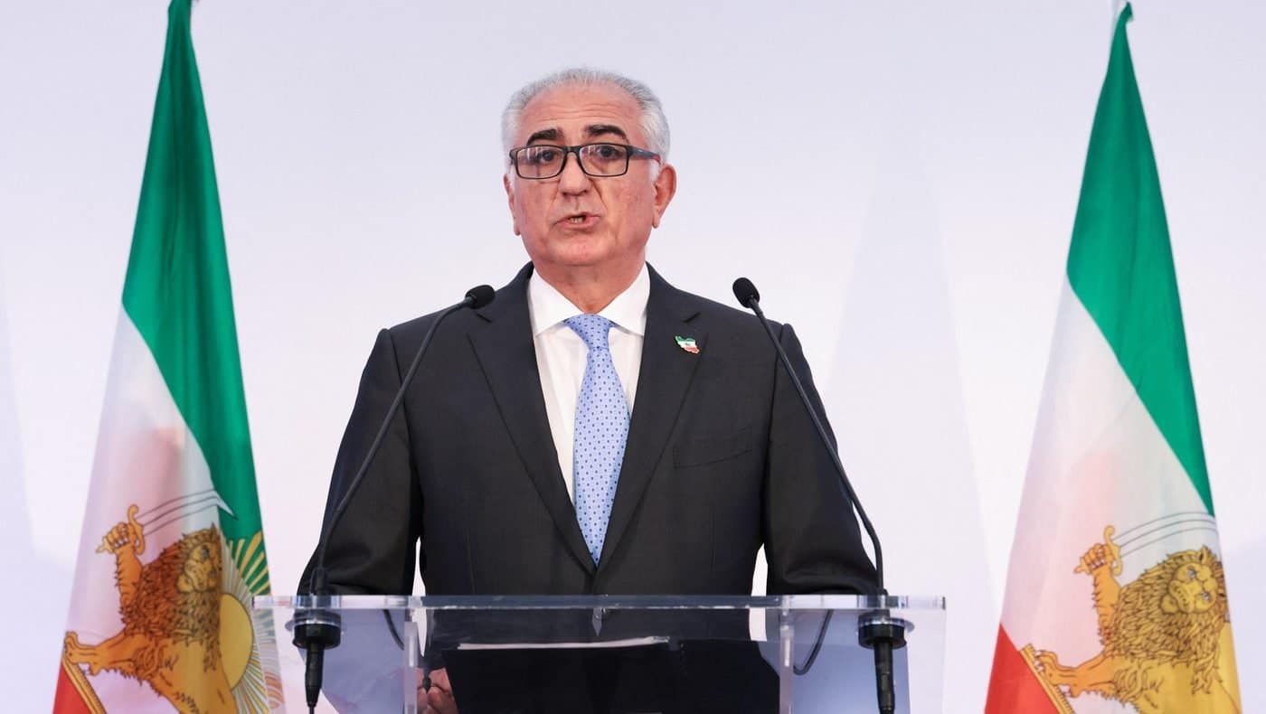 Ce crede Reza Pahlavi despre situaţia politică şi religioasă din Iran?