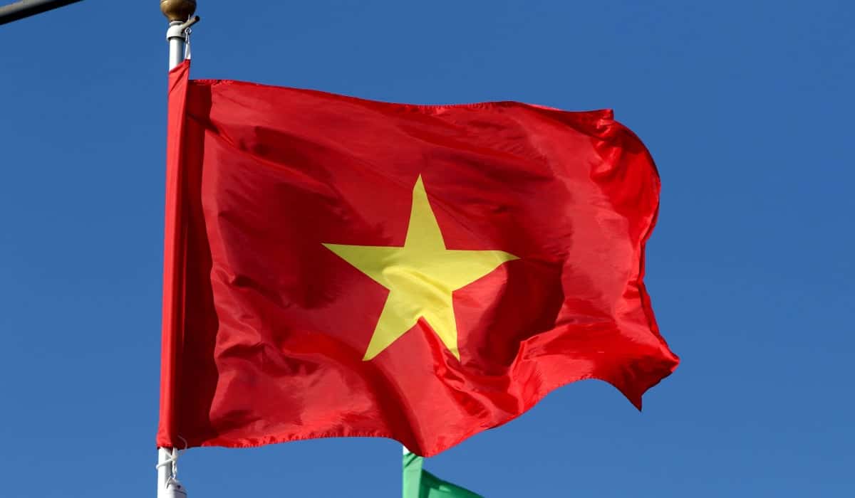 Chiar dacă Vietnam, a beneficiat de tensiunile dintre SUA și China, tarifele impuse de Trump lovesc, acum, în inima economiei sale