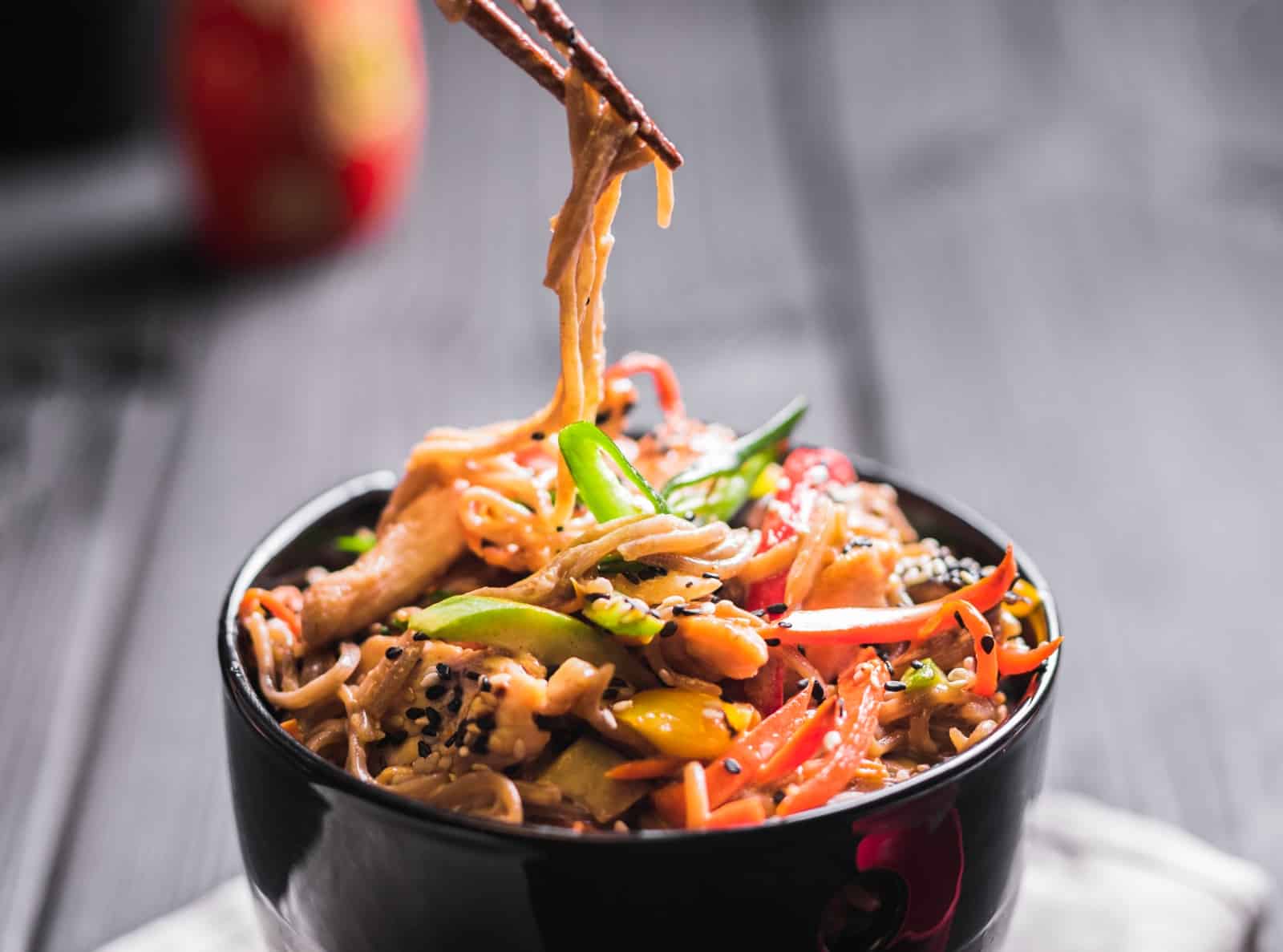 Care este istoria gastronomiei chineze în România?