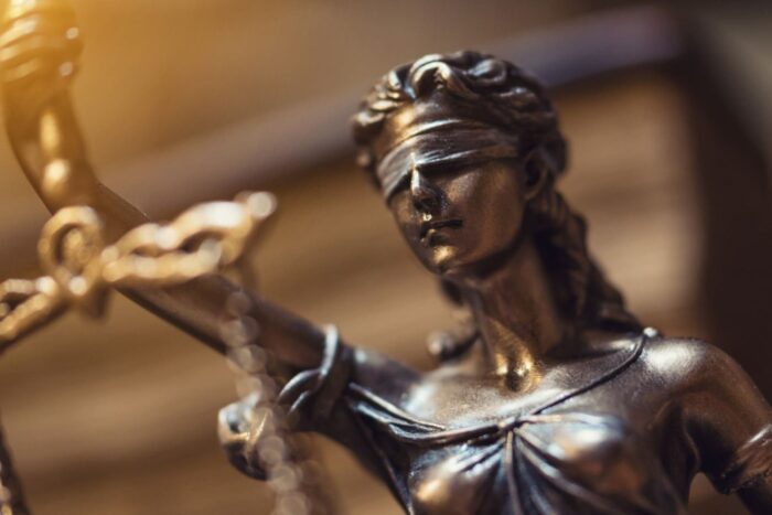 Când să apelezi la un avocat specializat în dreptul muncii și drept civil cand sa apelezi la un avocat specializat in dreptul muncii i drept civil1