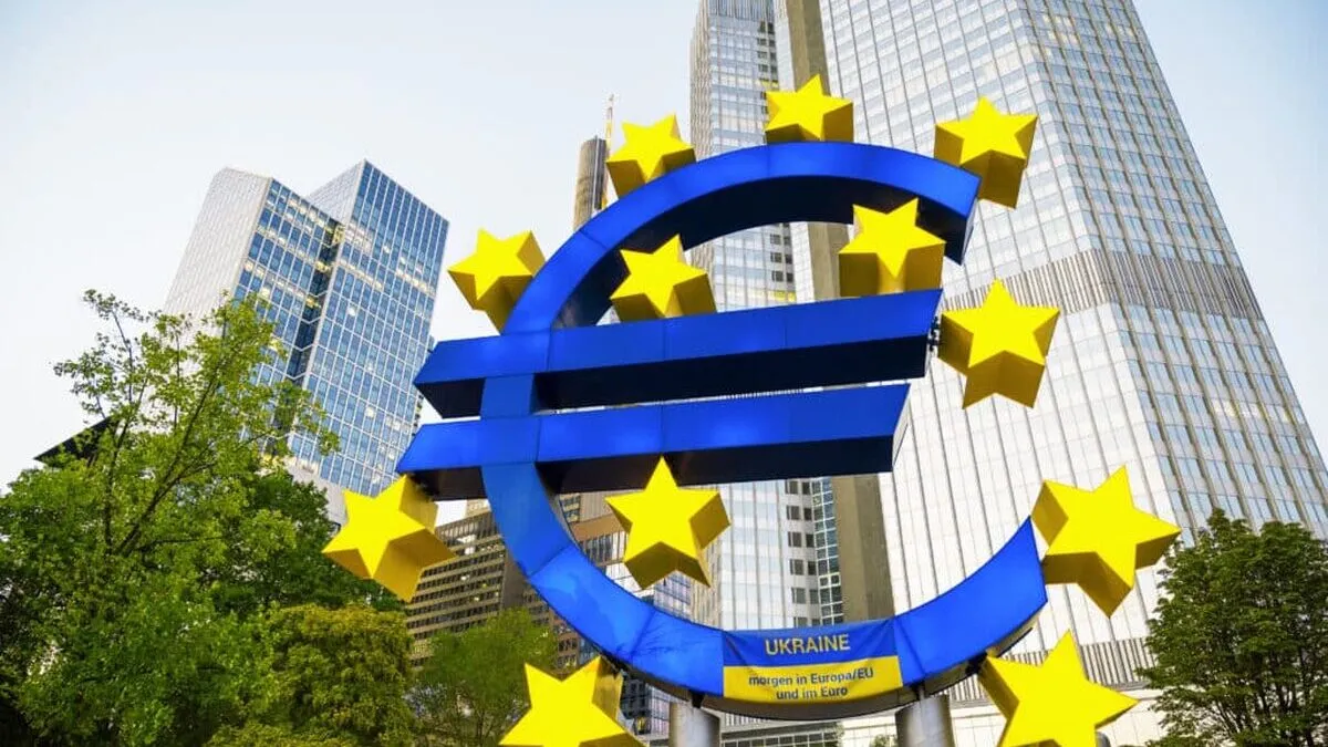 euroskulptur-frankfurt-downtown-germany-1024x681.jpg
