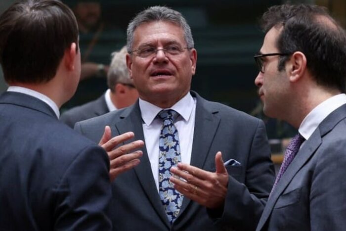 https3A2F2Fd1e00ek4ebabms.cloudfront.net2Fproduction2F7b7dbed9 501e 4242 b796 0bbeb3188af1