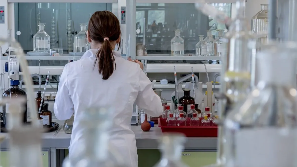 laboratory-2815641_1280.jpg