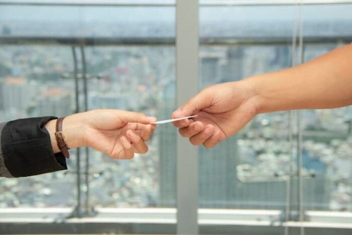 van tay media chyT9XPAdcg unsplash