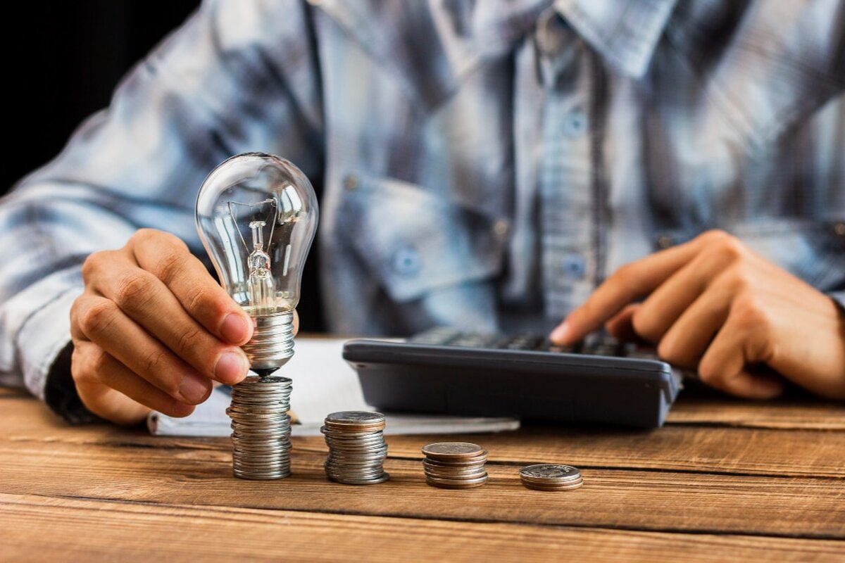 În România, peste 1 milion de familii se confruntă cu dificultăți fără sprijin la plata energiei electrice