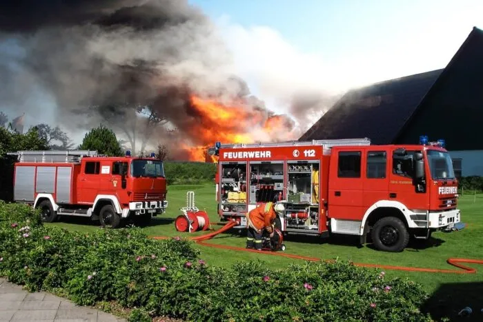fire-fighters-1510065_1280.jpg