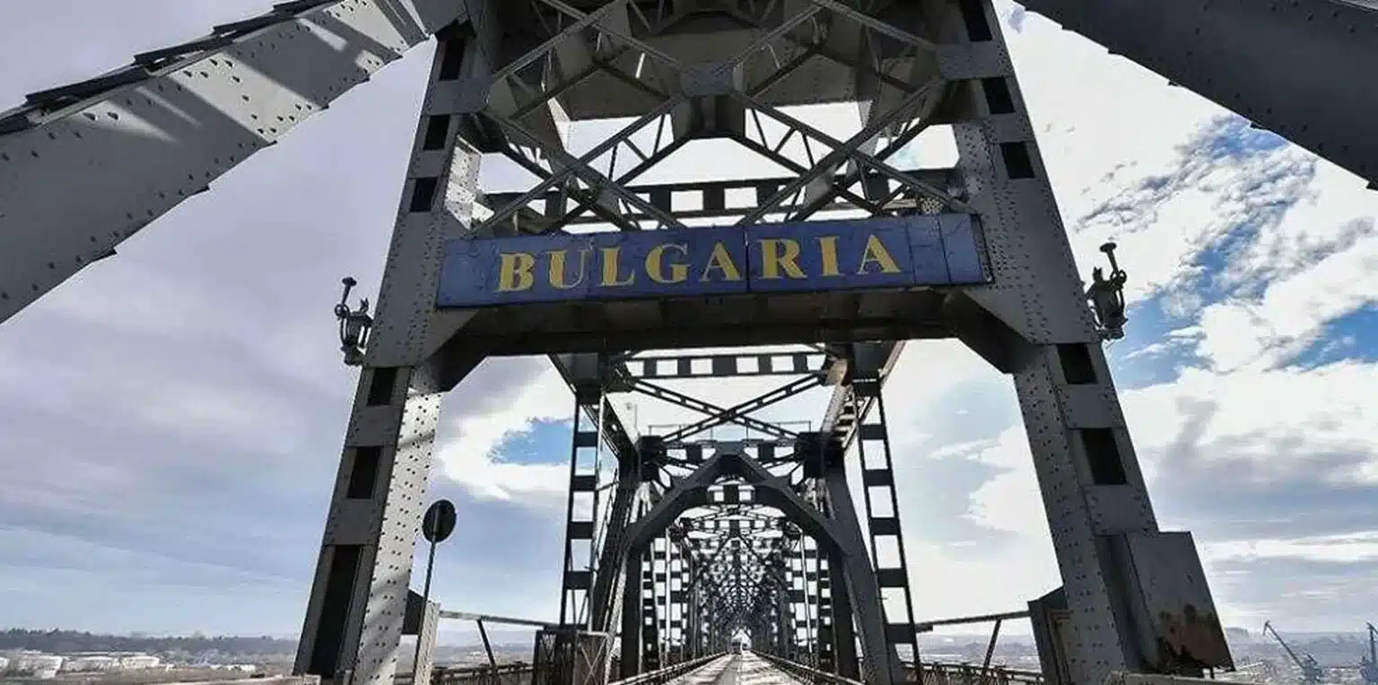 Ce se poate face la tronsonul Giurgiu-Ruse, pentru evitarea cozilor kilometrice?