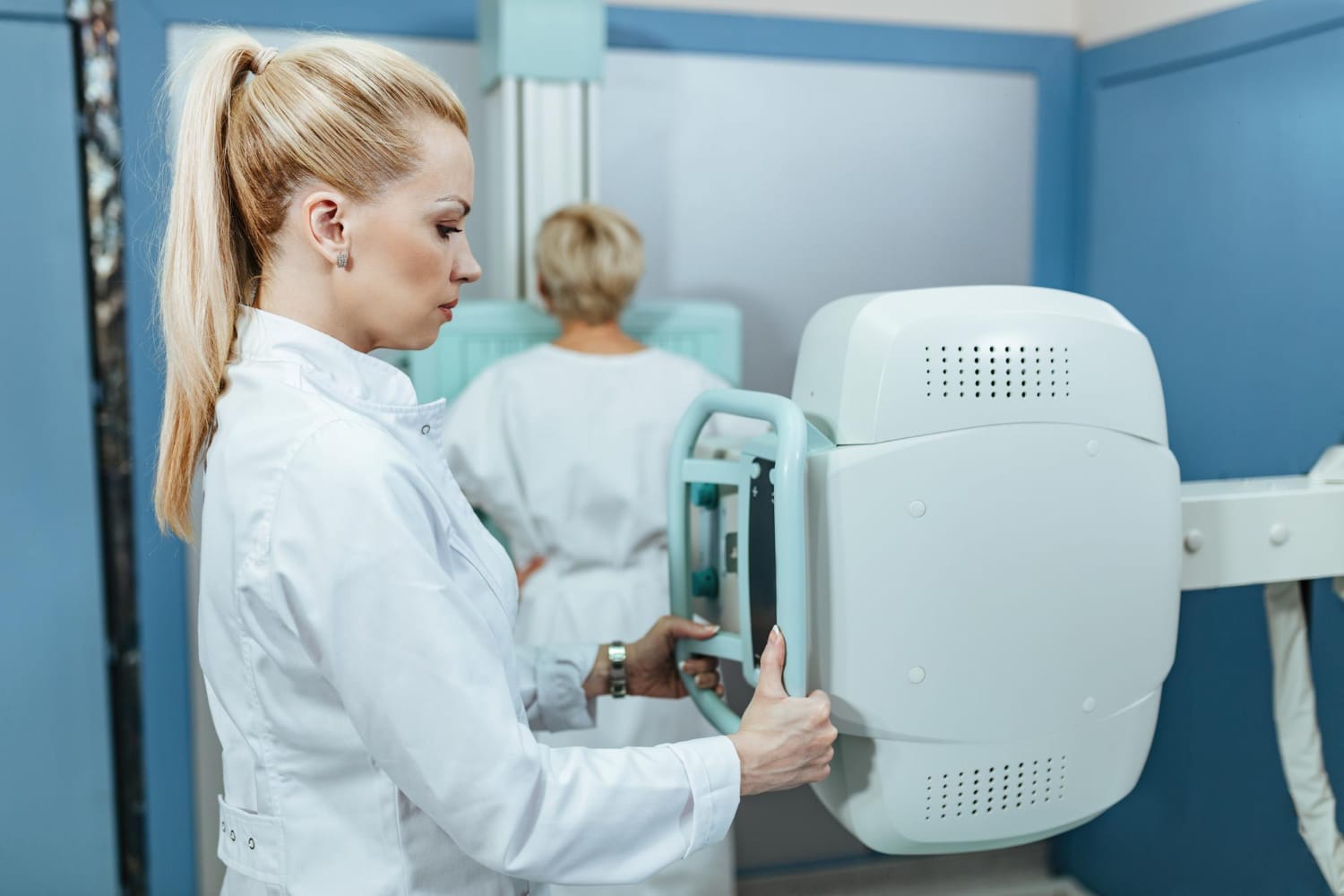 Femeile care nu participă la prima examinare pentru cancerul de sân au un risc cu 40% mai mare de mortalitate