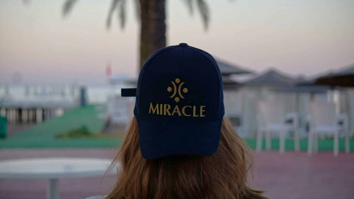 Ce tipuri de camere oferă Hotel Miracle din Antalya și care sunt diferențele reale dintre ele? Ce tipuri de camere ofera Hotel Miracle din Antalya si care sunt diferentele reale dintre ele1