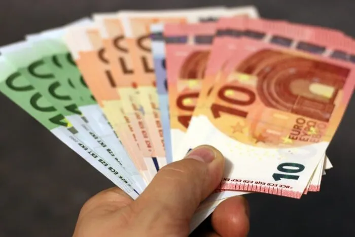 money-1005464_1280.jpg