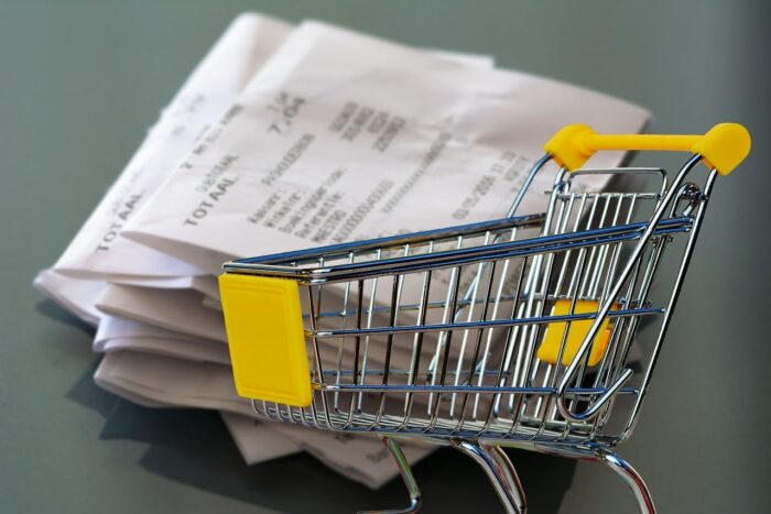 1761206693 215 shopping 2614150 1280