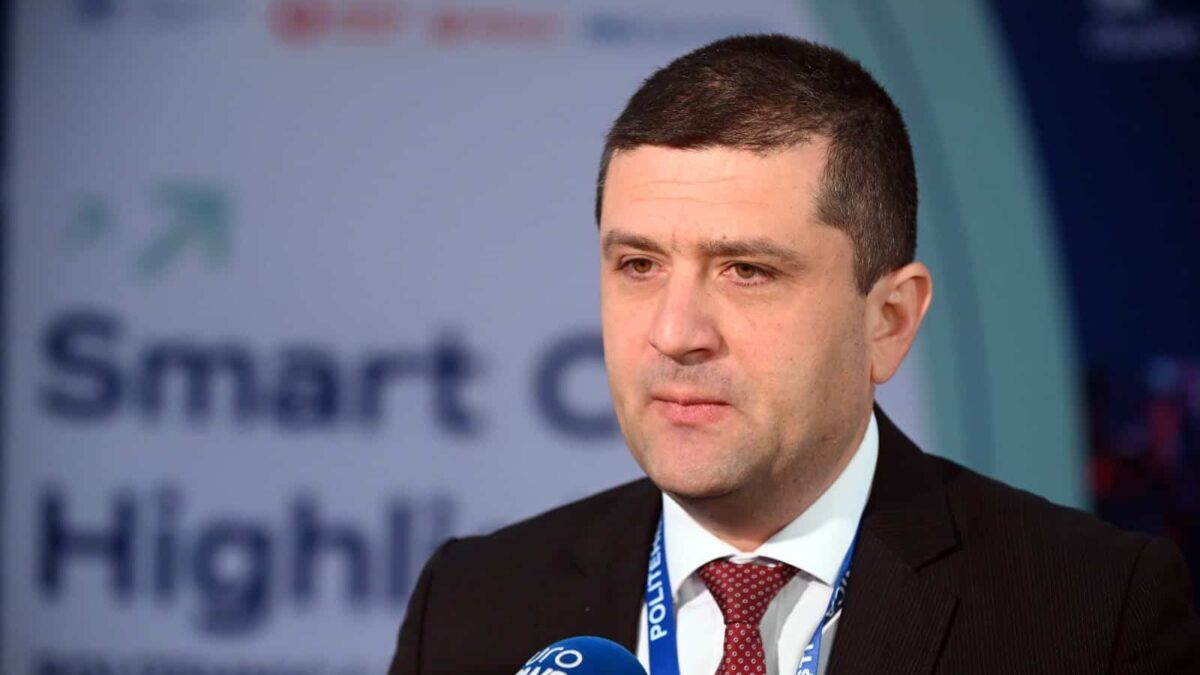 Radu Miruţă: Măsurile anunțate de preşedintele Trump vor afecta și România 561784892 1465296921808333 7699590288995124331 n