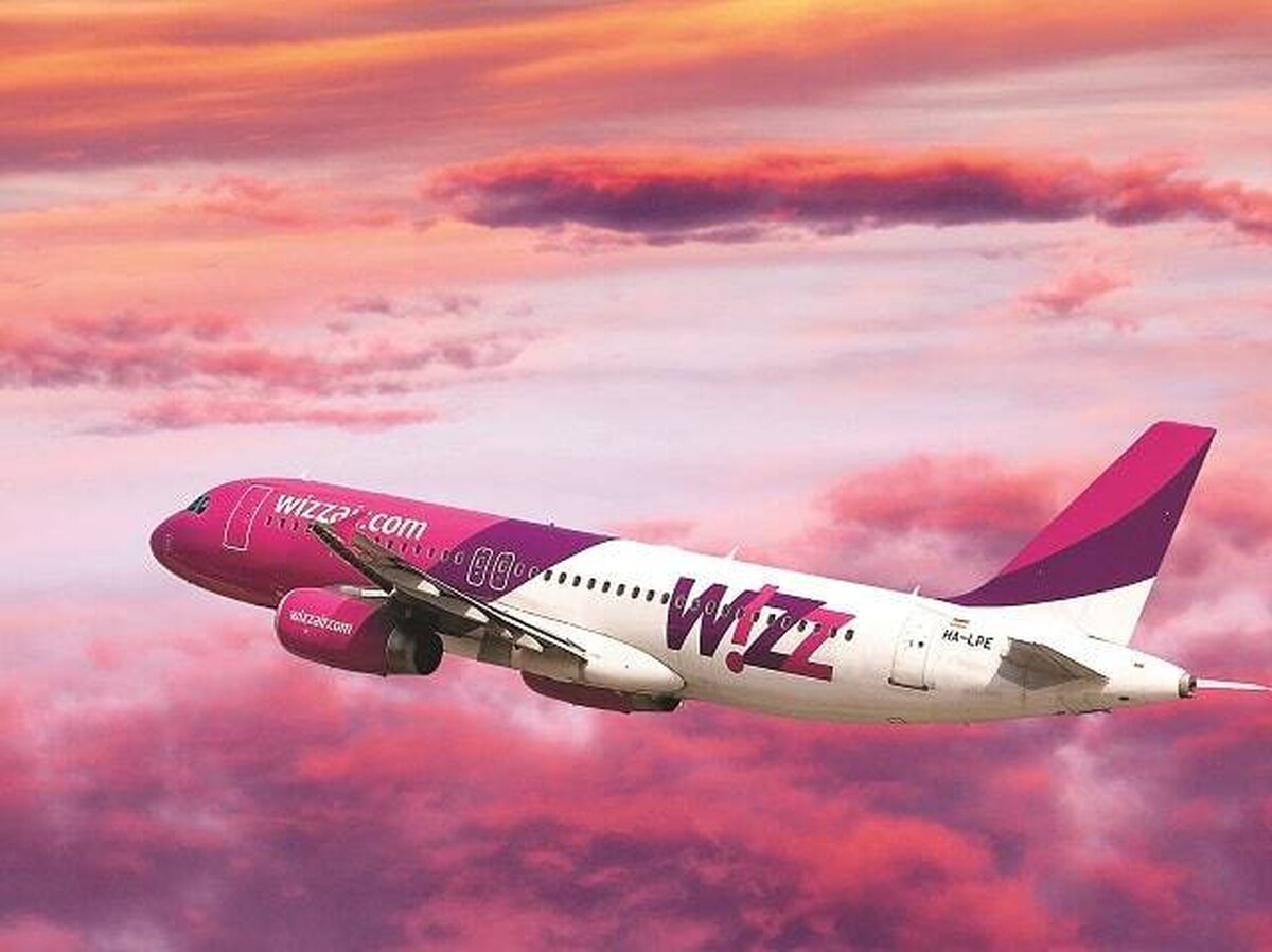 Wizz Air își închide baza din Abu Dhabi și relochează personalul în România, Ungaria și Polonia