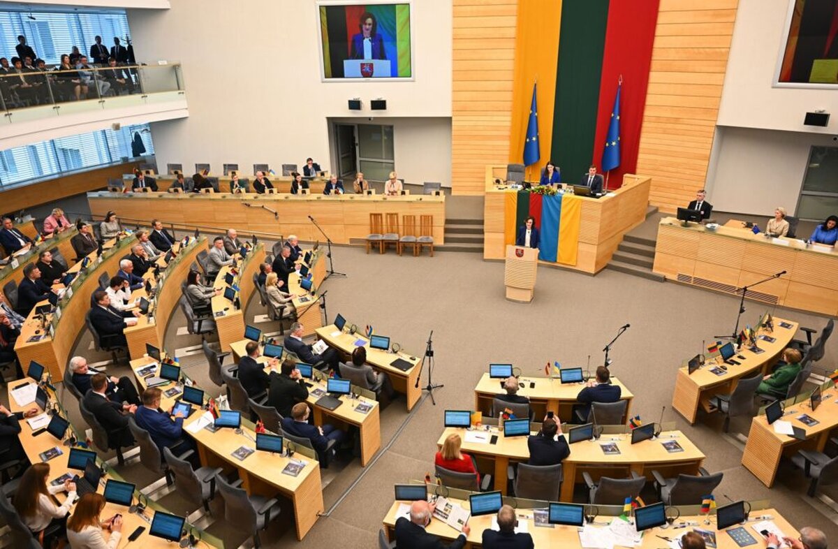 UE acuză Meta și TikTok de încălcarea Legii serviciilor digitale
Companiile ar putea fi amendate