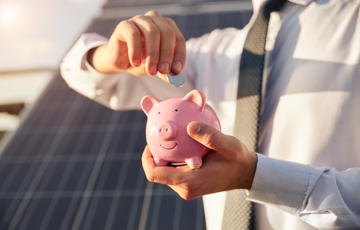 Apel nerambursabil pentru investiții în sisteme fotovoltaice dedicat entităților publice