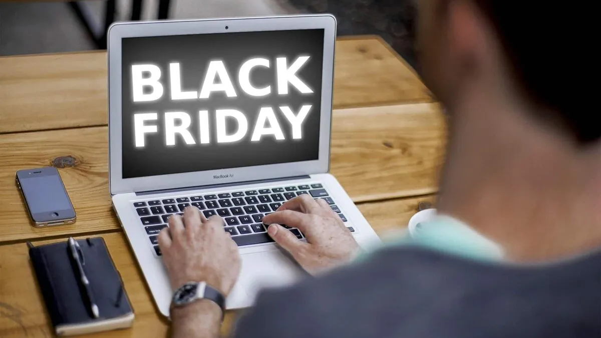 black-friday-4645768_1920.jpg