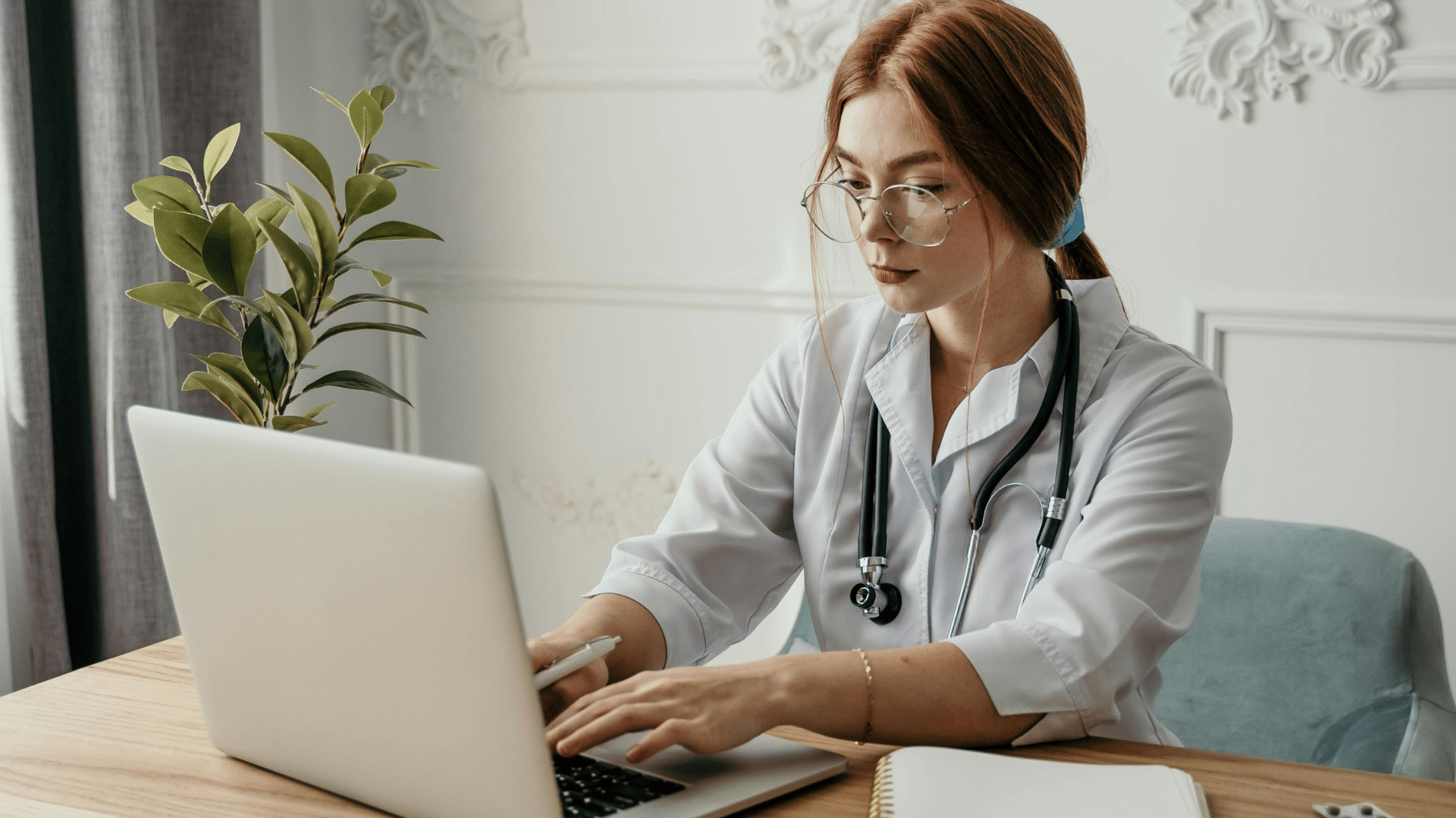 S-a lansat DureriMenstruale.ro – o platformă online din România dedicată informării corecte despre durerile menstruale