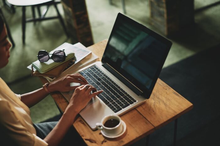 Cele mai bune laptopuri din România în 2025 laptop