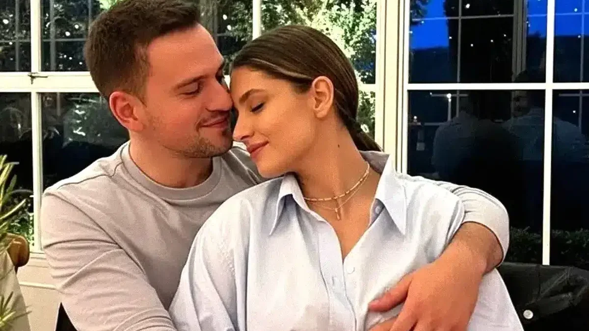 Oana Moșneagu și Vlad Gherman surprind cu imagini neașteptate de toamnă 0ana mosneagu si vlad gherman surprind cu imagini neasteptate de toamna.webp