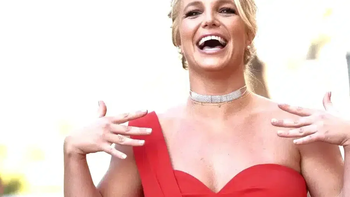 gestul neasteptat al lui britney spears pe instagram starneste valuri printre fani cantareata si a r