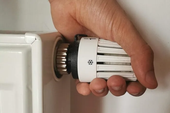radiator-7107081_1280-e1762153361357.jpg
