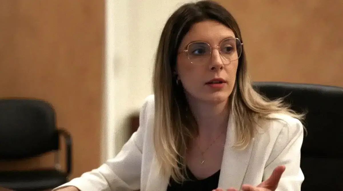În urma unei reciclări limitate, ministerul Mediului intenţionează să lanseze o campanie de reciclare reciclare la limita in romania si planul care ar putea schimba totul.webp