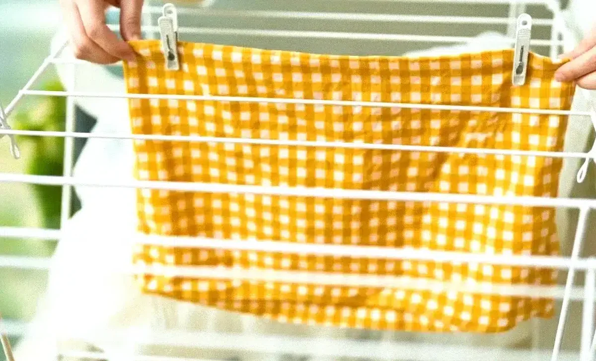 Truc simplu pentru uscare rapidă a cearșafurilor în casă