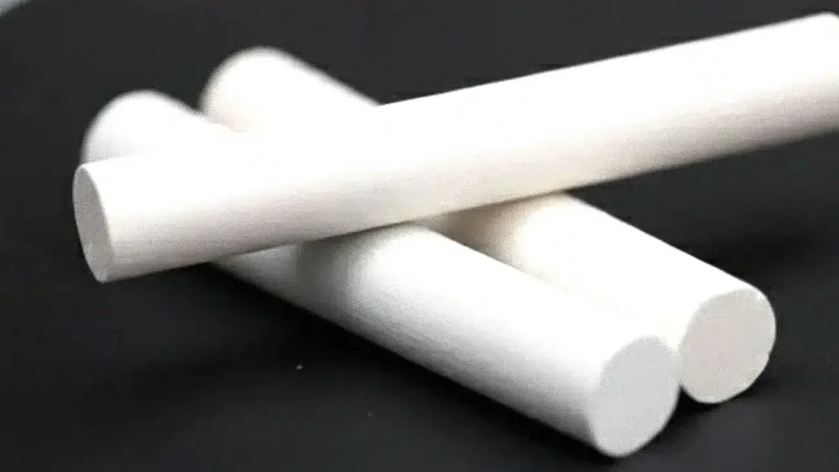 trucul surprinzator cu un obiect banal care tine condensul departe de geamuri.webp