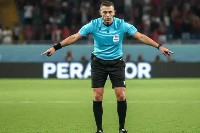 un arbitru surpriza trimis la meciul decisiv bosnia romania din drumul spre mondial.webp