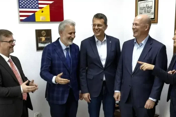 vizita_surpriza_la_bucuresti_si_planuri_militare_care_pot_schimba_securitatea_romaniei.webp.webp