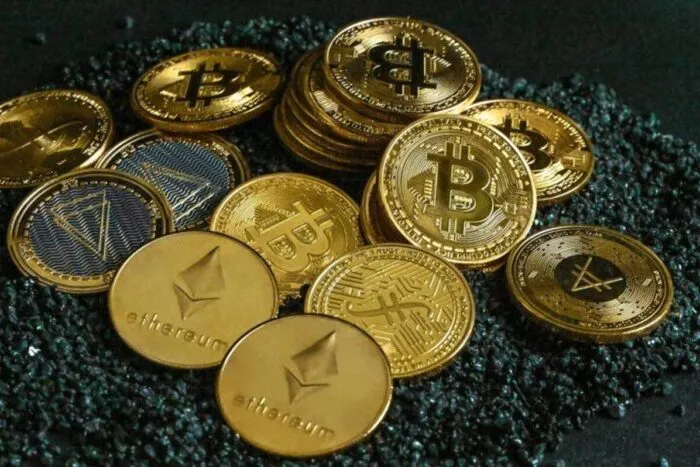 132342-cum-sa-incepi-o-cariera-in-industria-criptomonedelor-si-blockchain.jpg