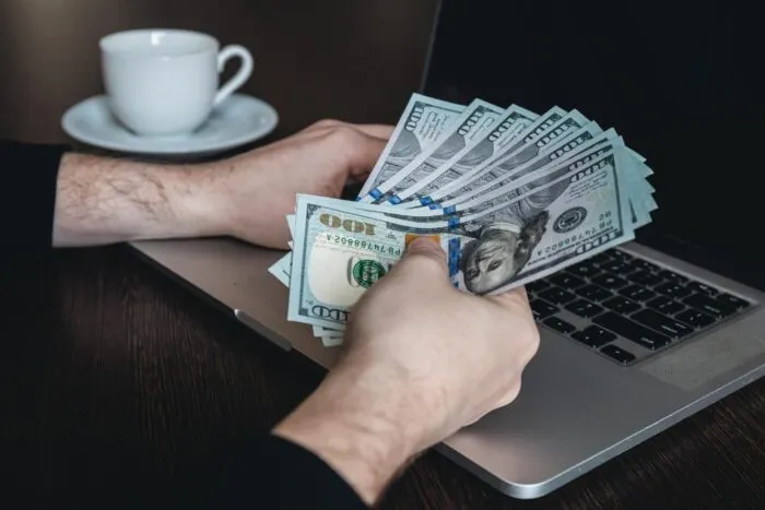 Freshworks-pregateste-achizitii-de-companii-AI-cu-rezerve-de-800-milioane-dolari.jpg