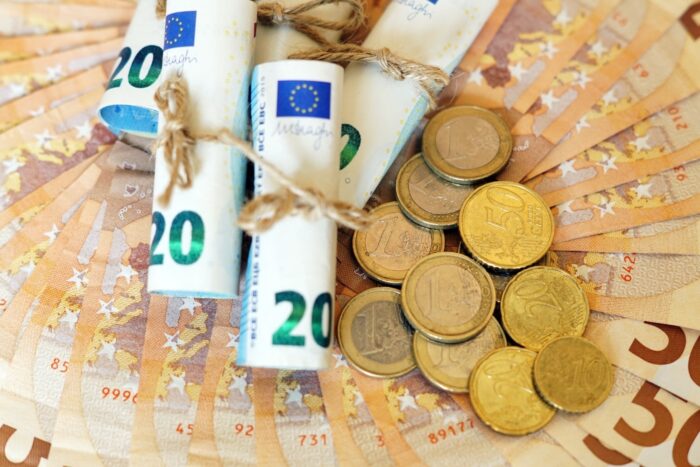 Germania creste emisiunile de obligatiuni la record de 512 miliarde euro