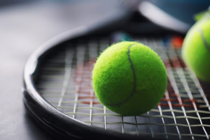 Tenis