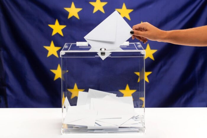 Uniunea Europeană caută soluții pentru eliminarea veoturilor exercitate de Ungaria și Slovacia UE cauta solutii pentru a elimina voturile nationale