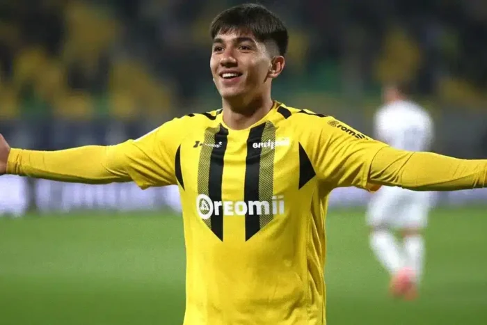 alexandru musi in centrul atentiei dupa o oferta record si o decizie neasteptata la dinamo.webp