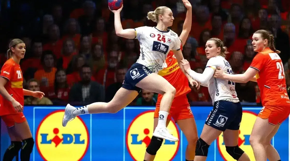 campionatul mondial feminin de handbal aduce o finala plina de tensiune intre germania si norvegia.w