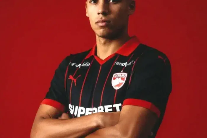 dinamo_aduce_o_schimbare_neasteptata_in_echipamente_dupa_reactiile_fanilor.webp.webp